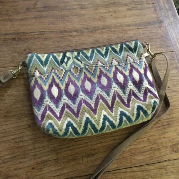 Danny K. Beverly Hills Tapestry purse crossbody - Picture 3 of 12